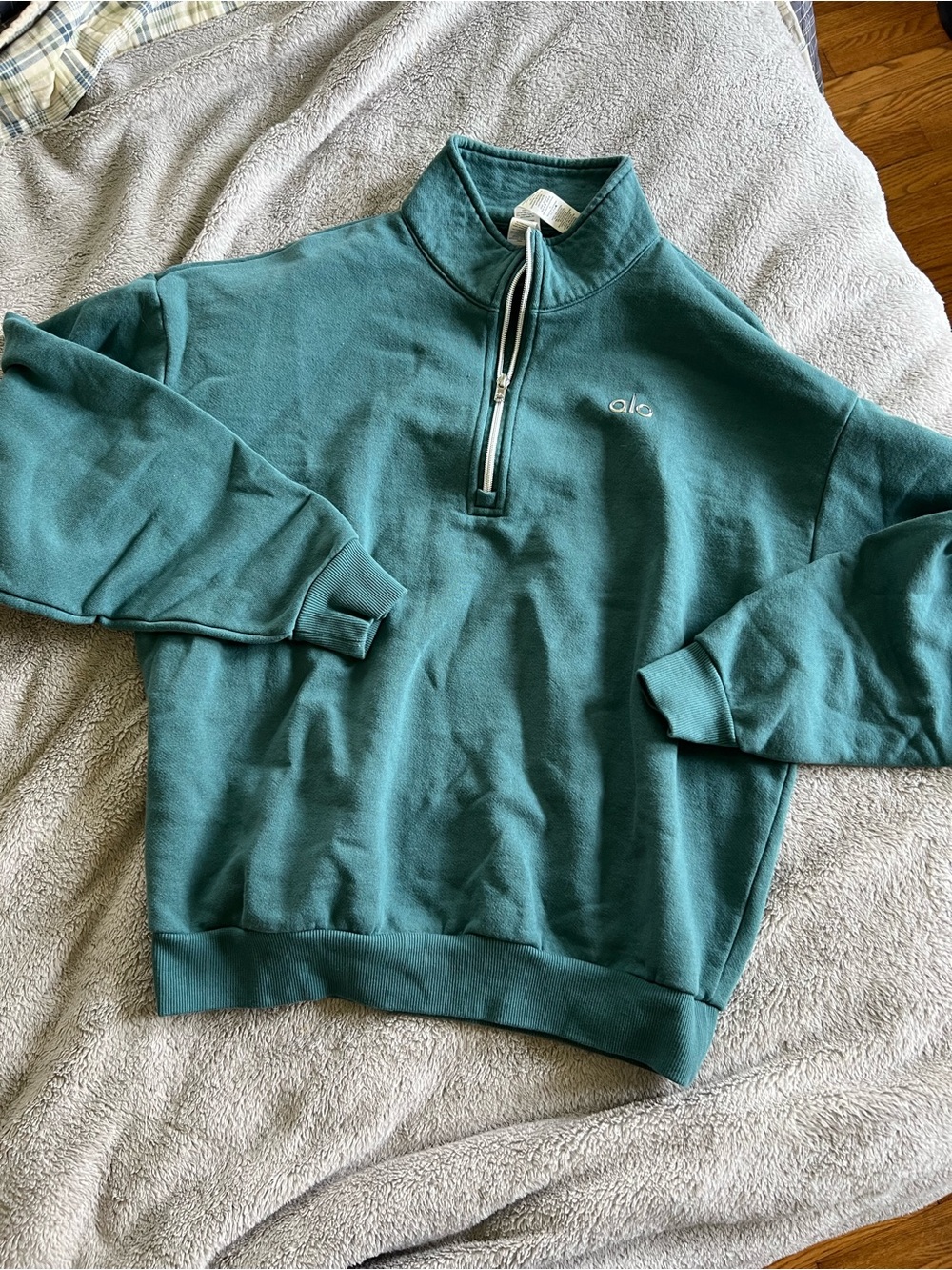 Alo Yoga Women’s Winter Ivy Green Accolade 1/4 Zip Pullover Crewneck Small - Picture 2 of 7